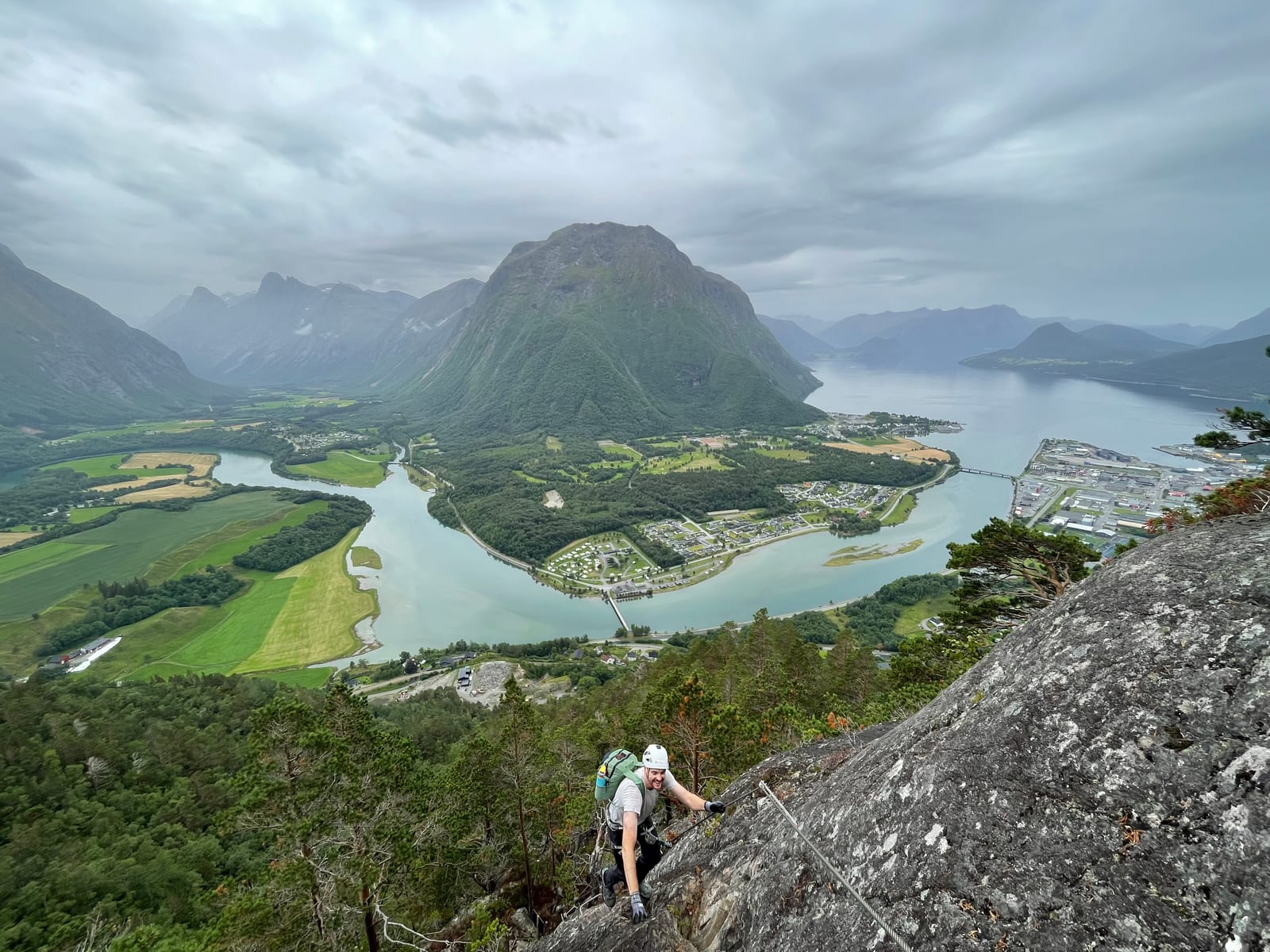 Climbing and mountaineering photo 9